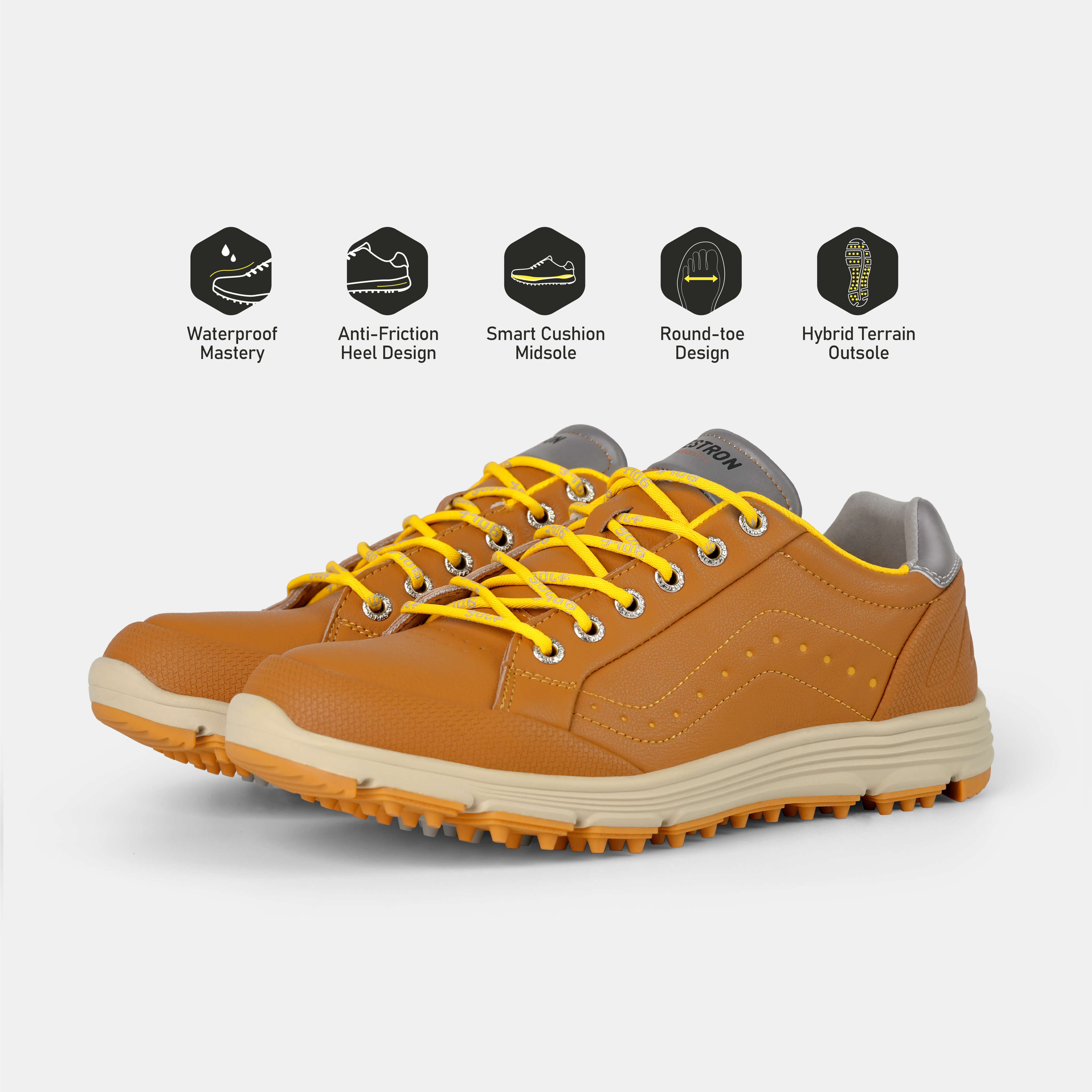 G718 Men's Breathable Spikeless Golf Shoes / Brown