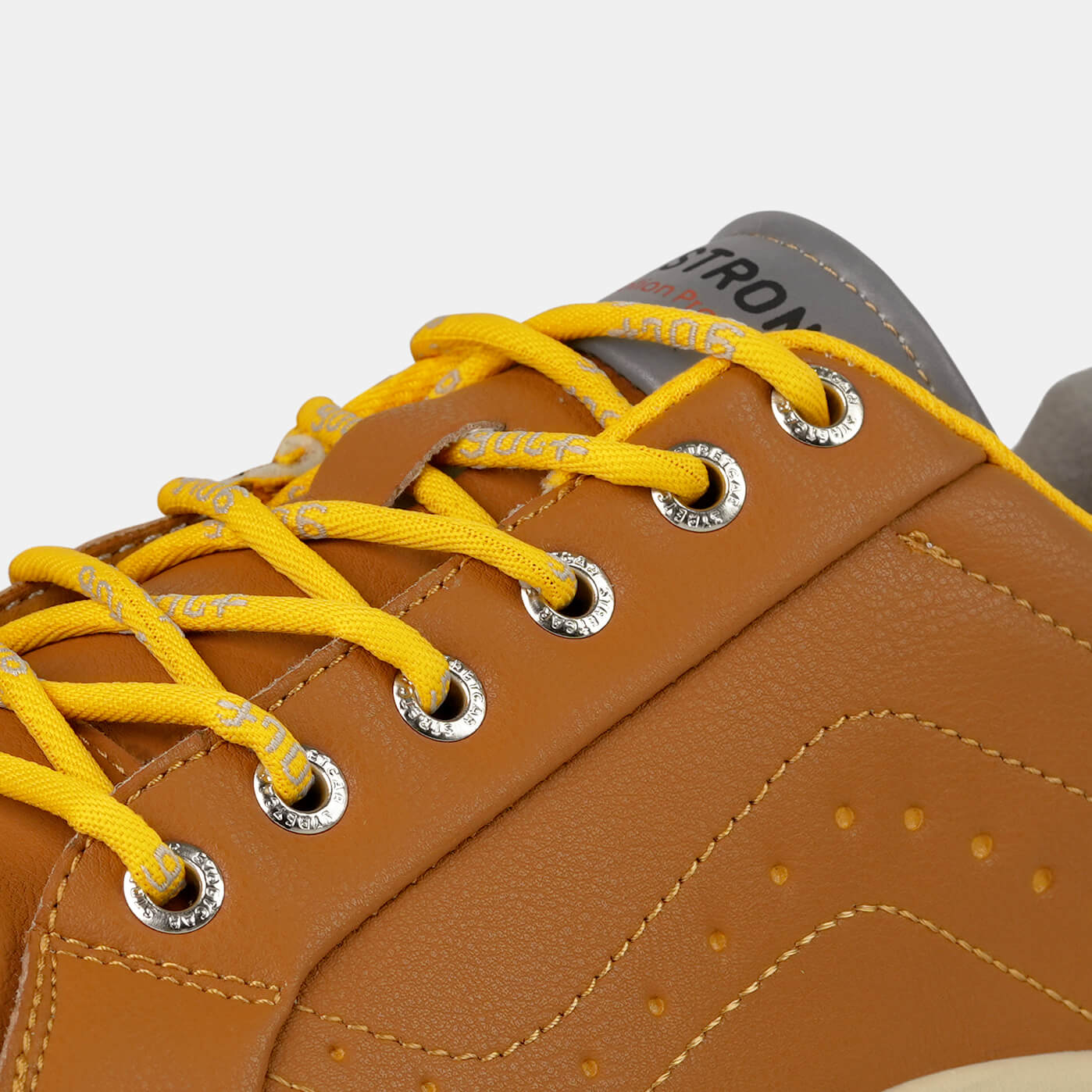 G716 Men's Professional Spikes Golf Shoes / Brown