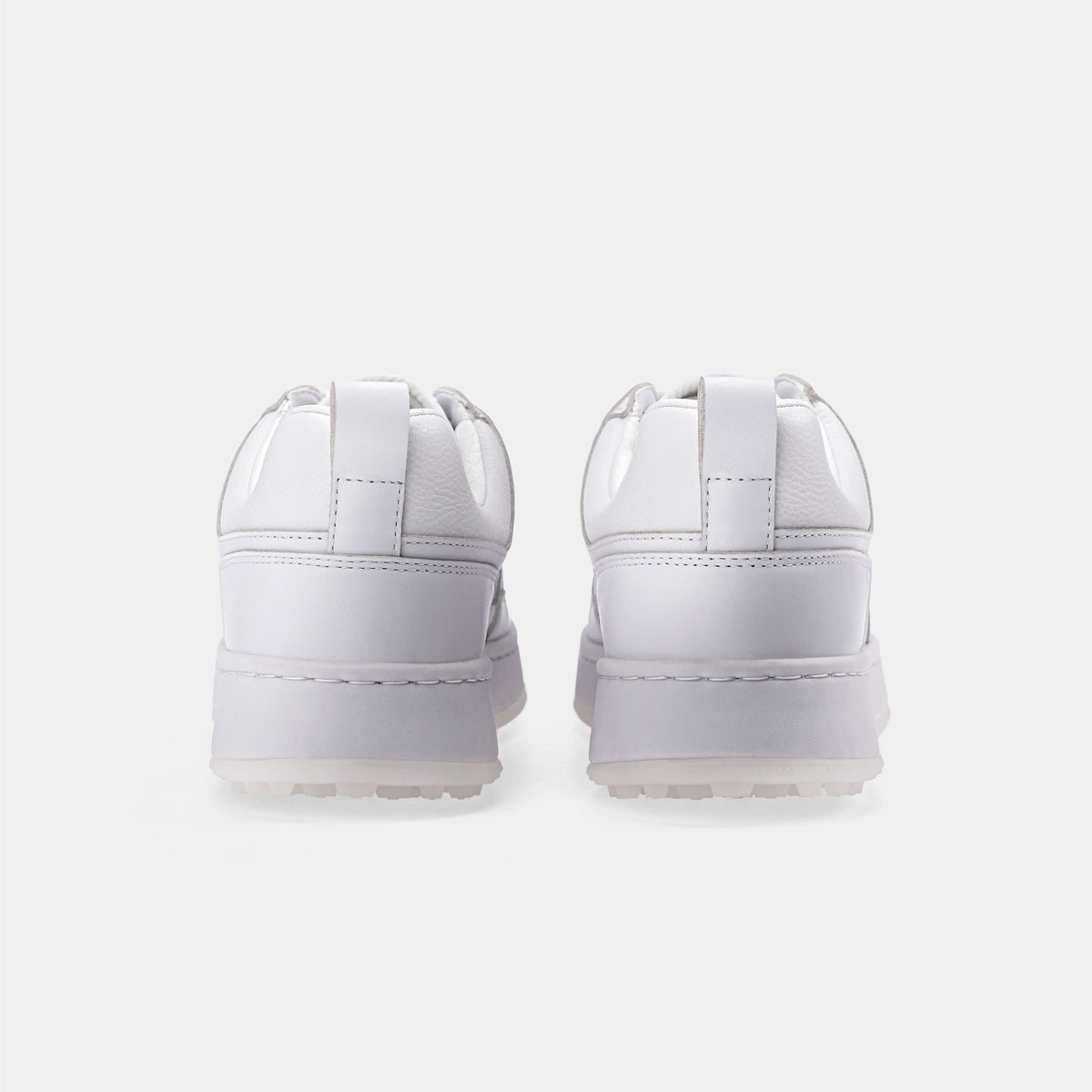 P101 Leather Golf Shoes. No Spikes. No Limits.5