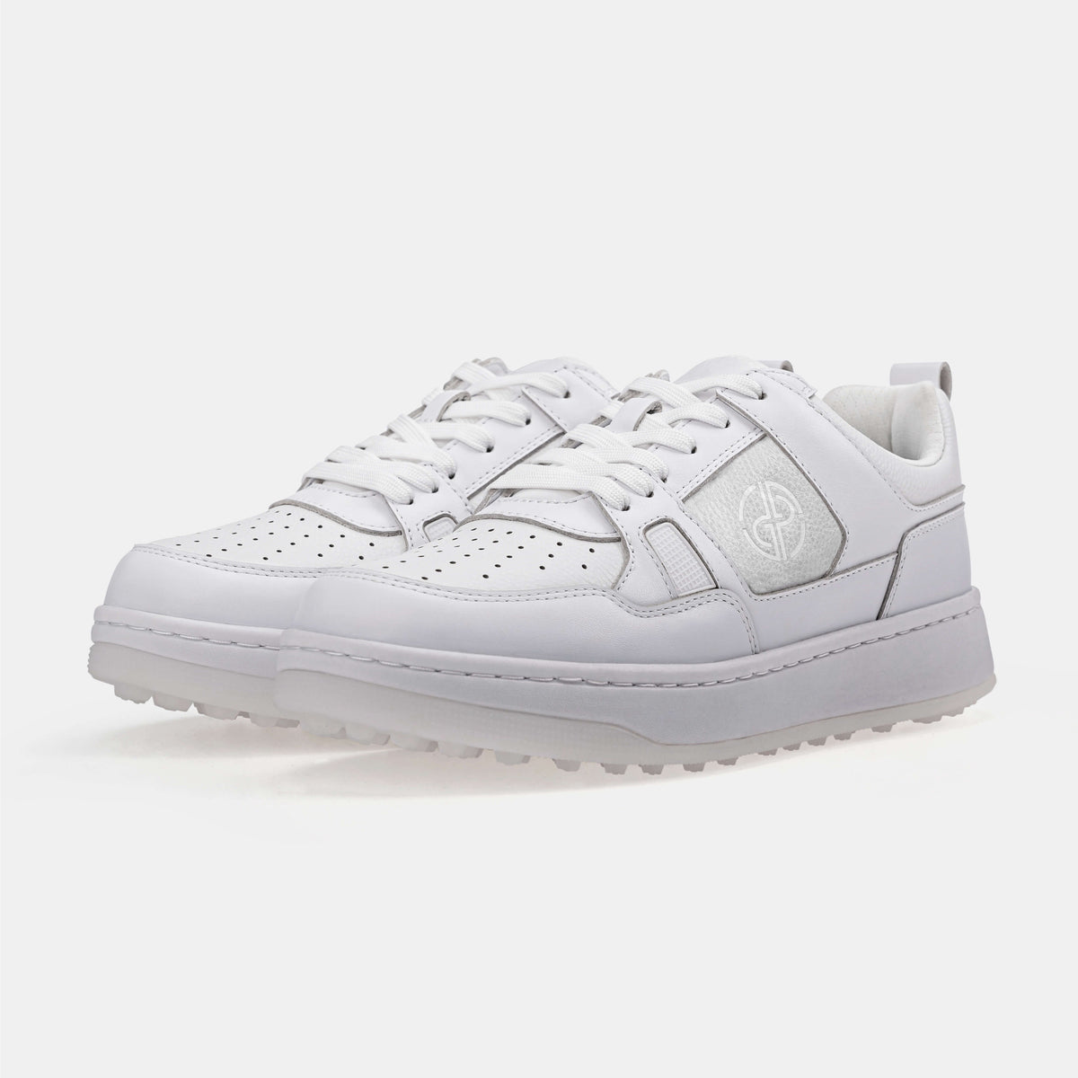 P101 Leather Golf Shoes. No Spikes. No Limits.