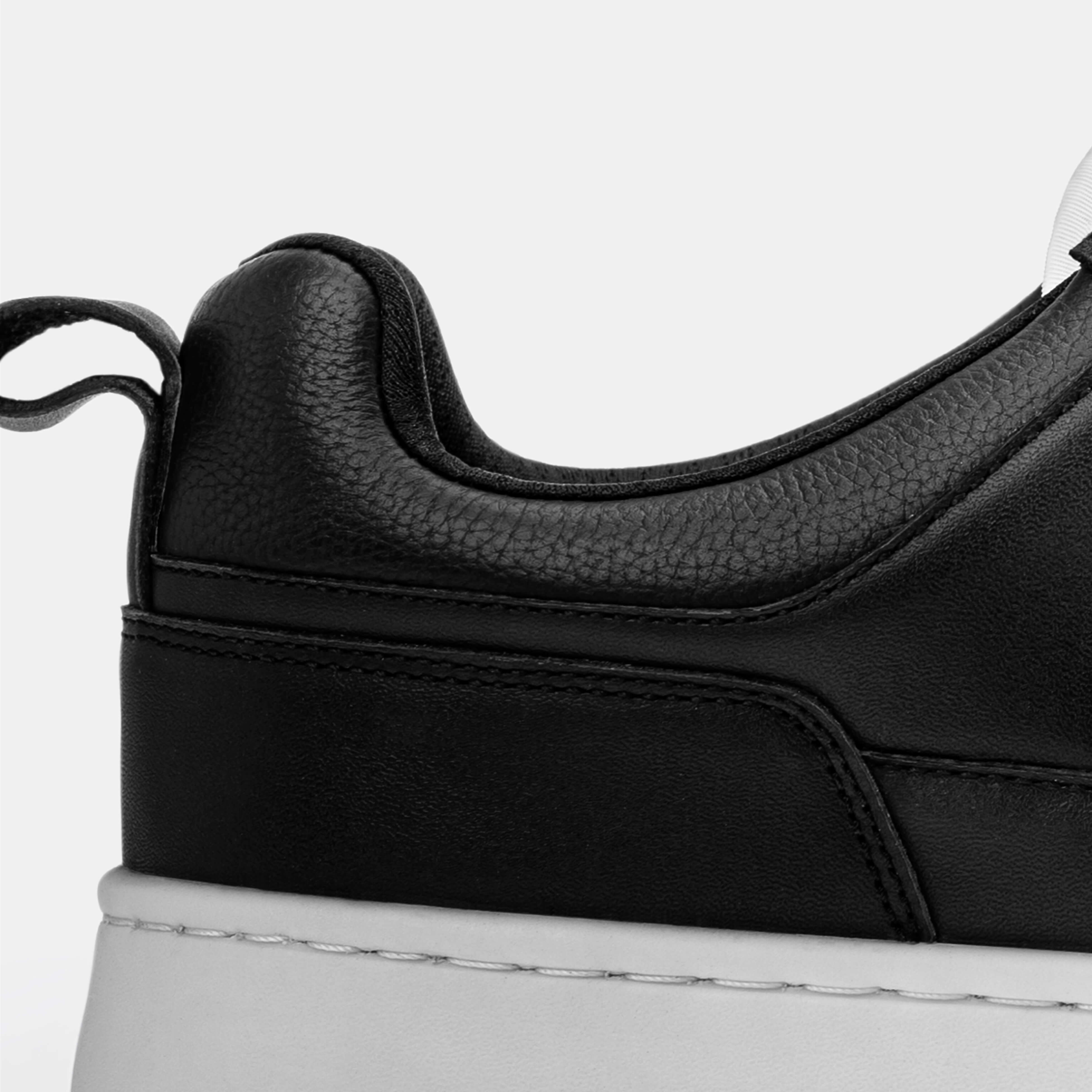 P101 Golf Shoes / Black