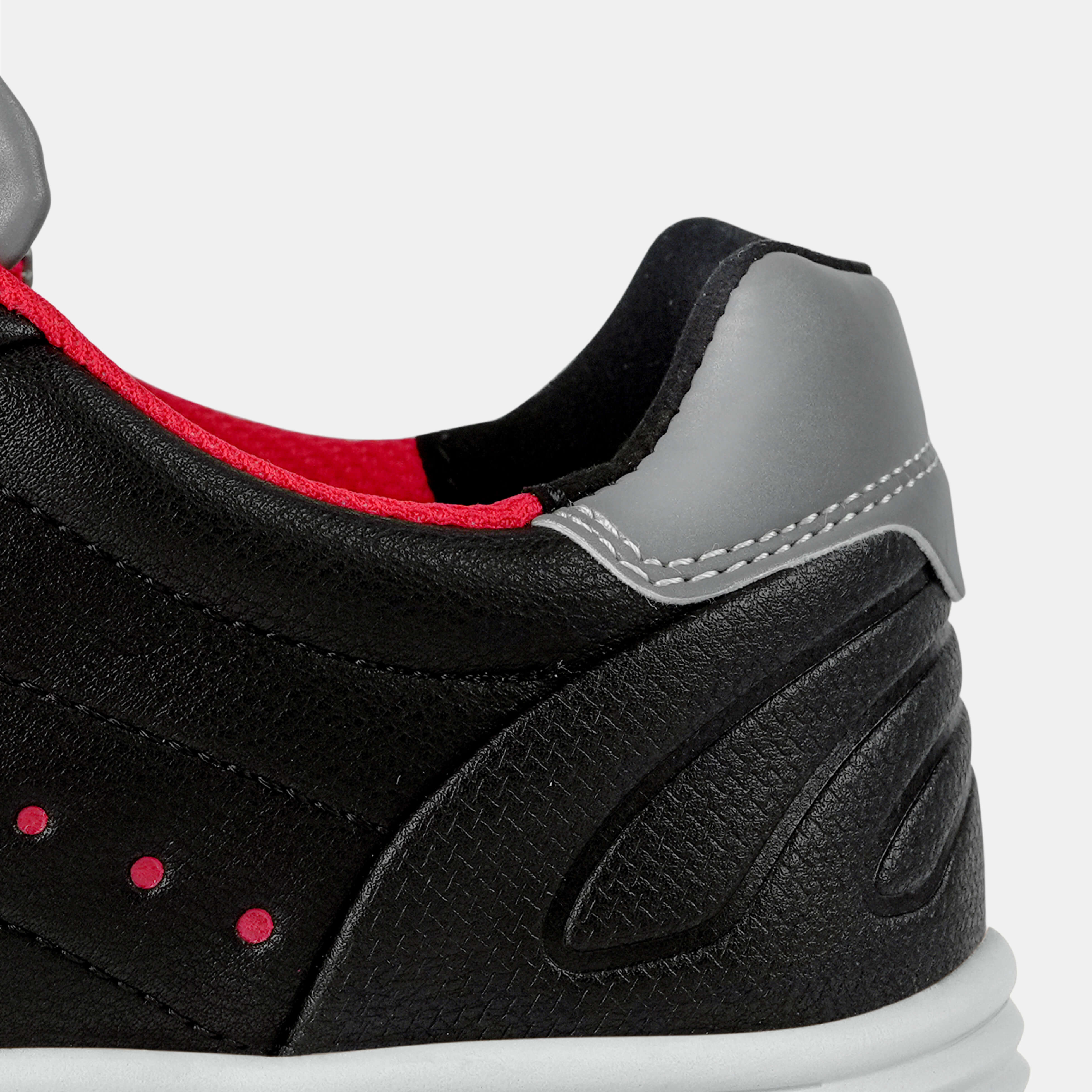 G718 Men's Breathable Spikeless Golf Shoes / Black