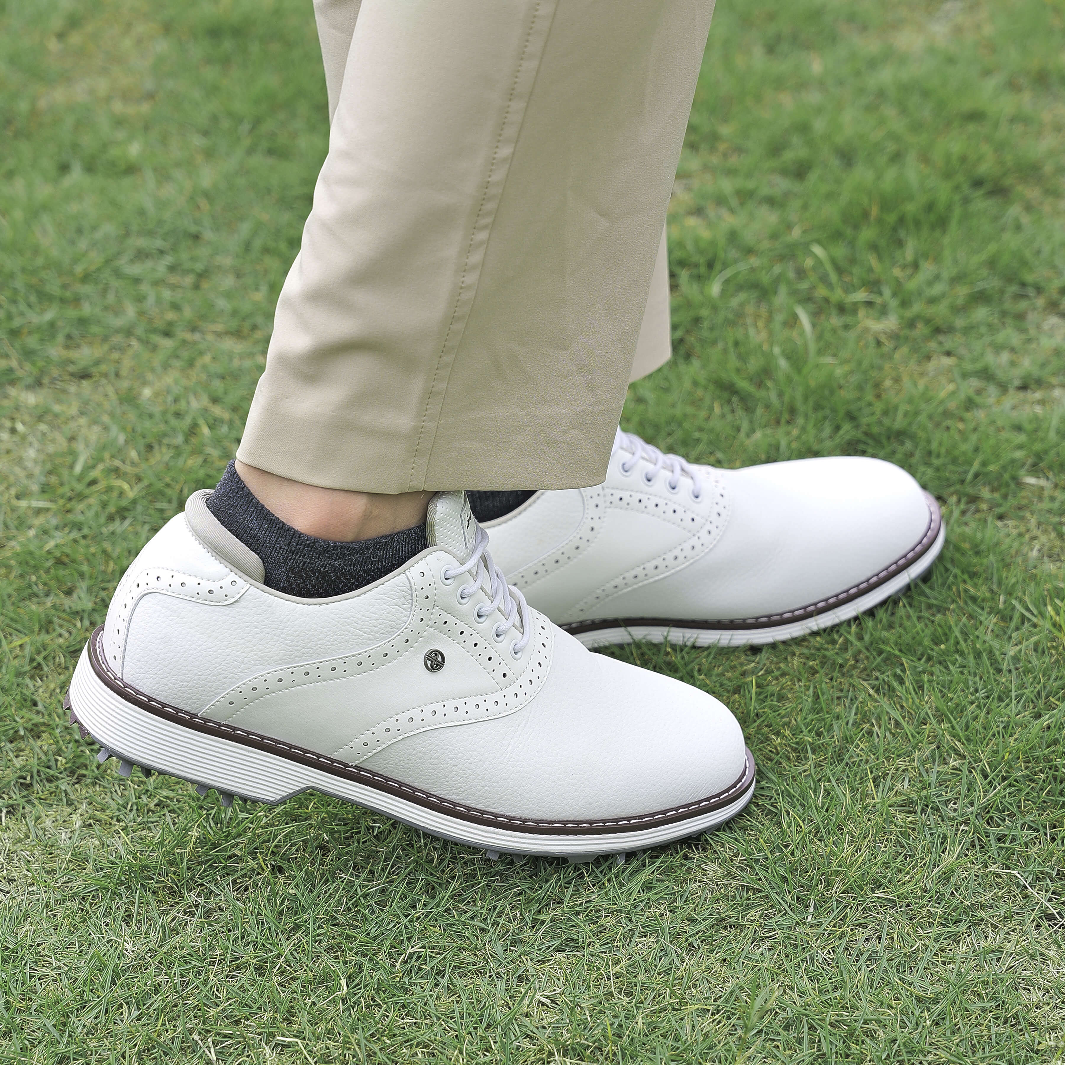 G1 Men's Professional Spikes Golf Shoes  / White