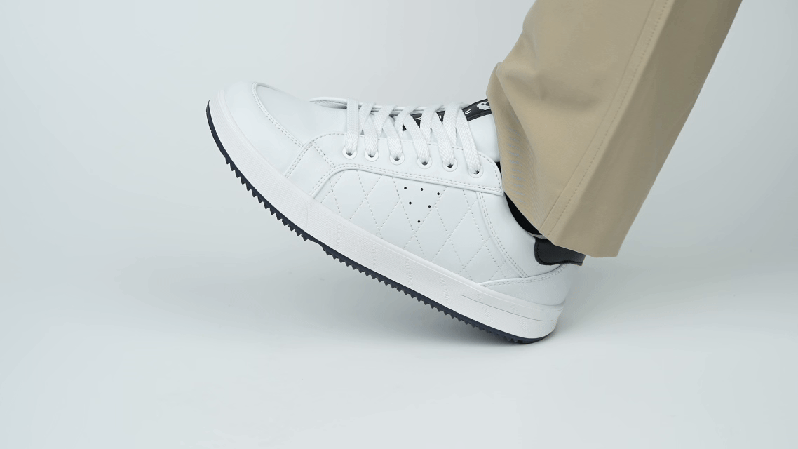 Goating Player G2 Men's Professional Leather Golf Shoes  / White