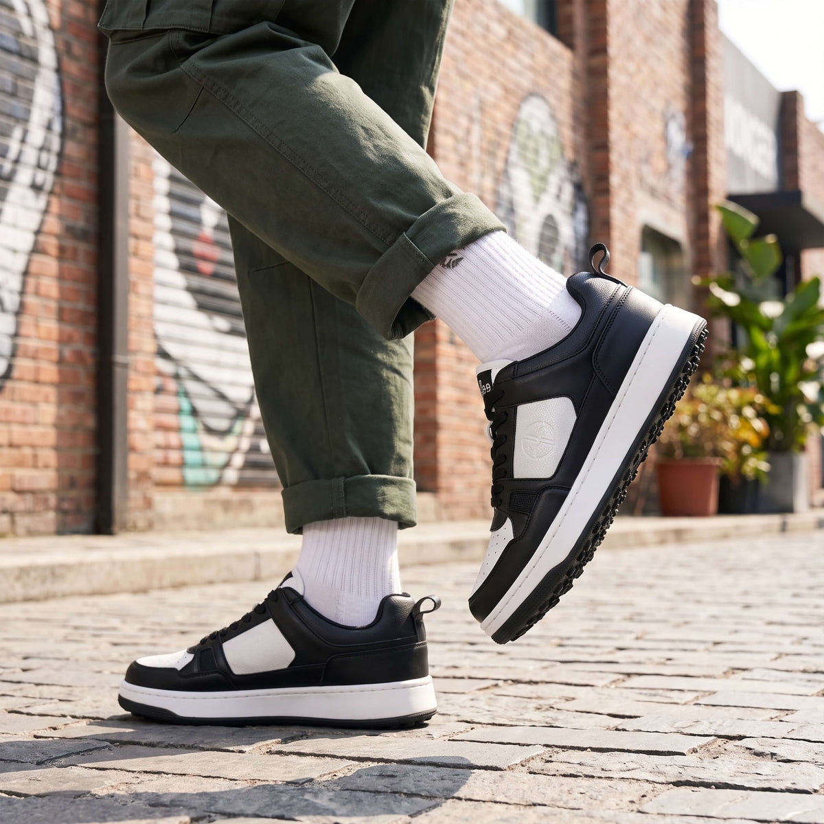 P101 Leather Golf Shoes. No Spikes. No Limits.5