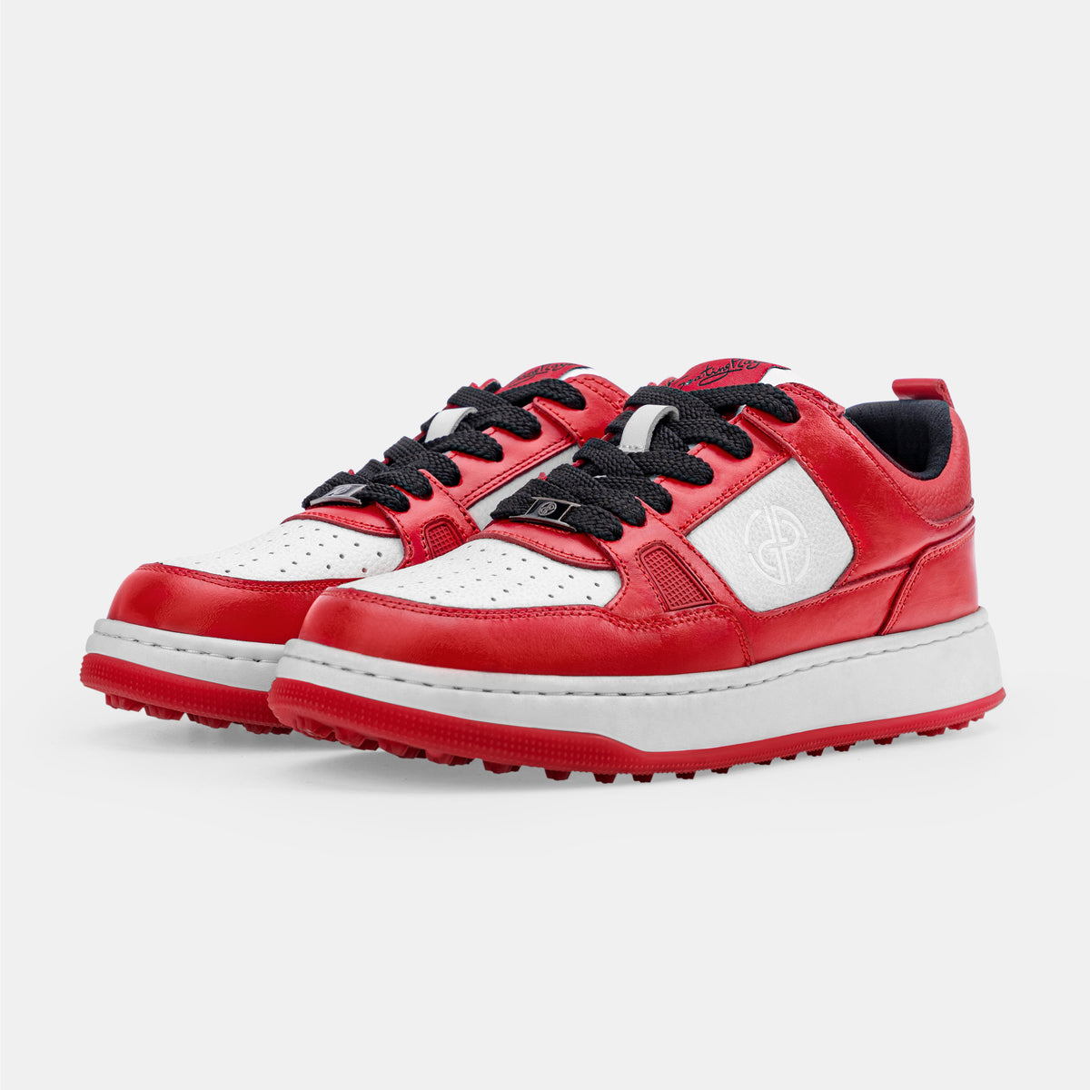 P101 Leather Golf Shoes. No Spikes. No Limits.
