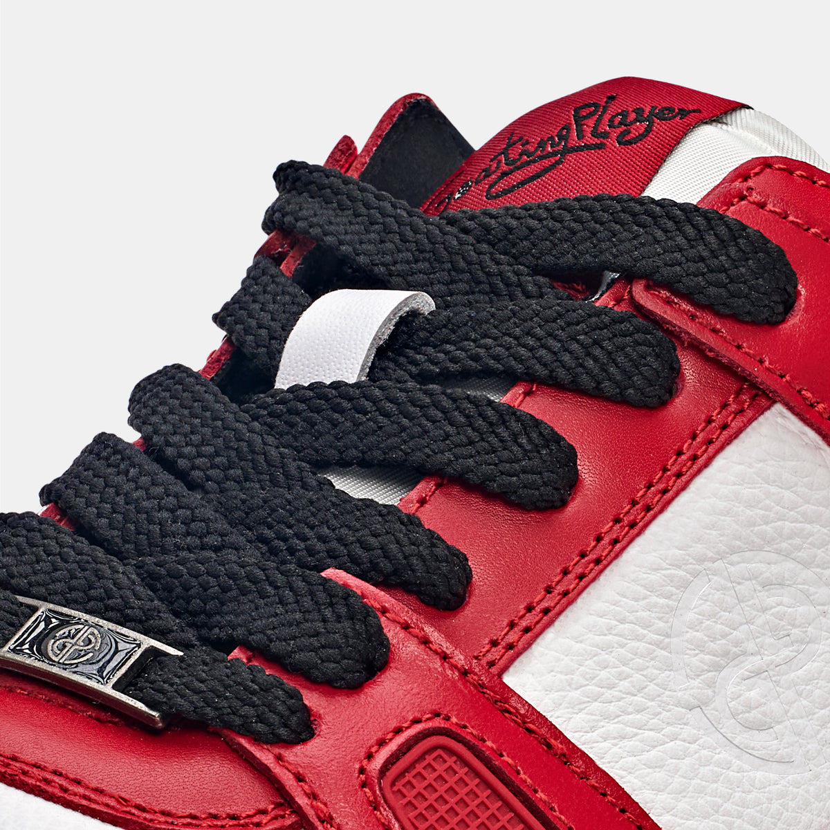 P101 Leather Golf Shoes. No Spikes. No Limits.
