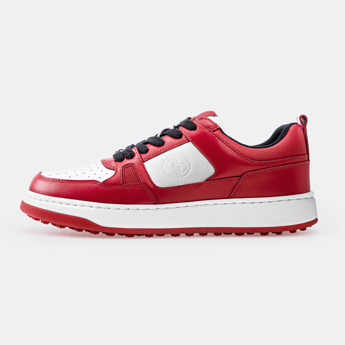 P101 Leather Golf Shoes. No Spikes. No Limits.